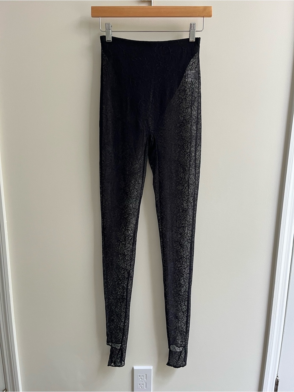 NWT Naked Wardrobe Stretch Sheer Lace High Waisted Stirrup Leggings Black S